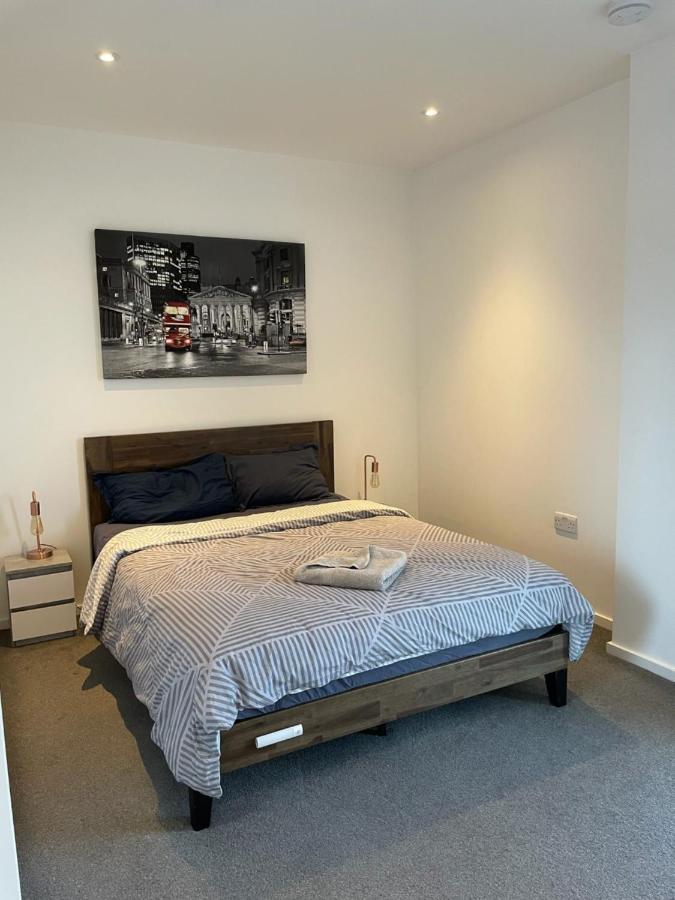 לונדון Luxury En-Suite Room Olympic Village In Shared Apartment מראה חיצוני תמונה