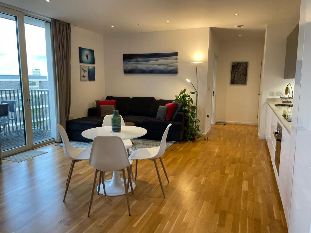 לונדון Luxury En-Suite Room Olympic Village In Shared Apartment מראה חיצוני תמונה